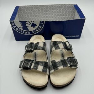 Women’s Arizona Rivet Plaid White Birkenstocks NWT